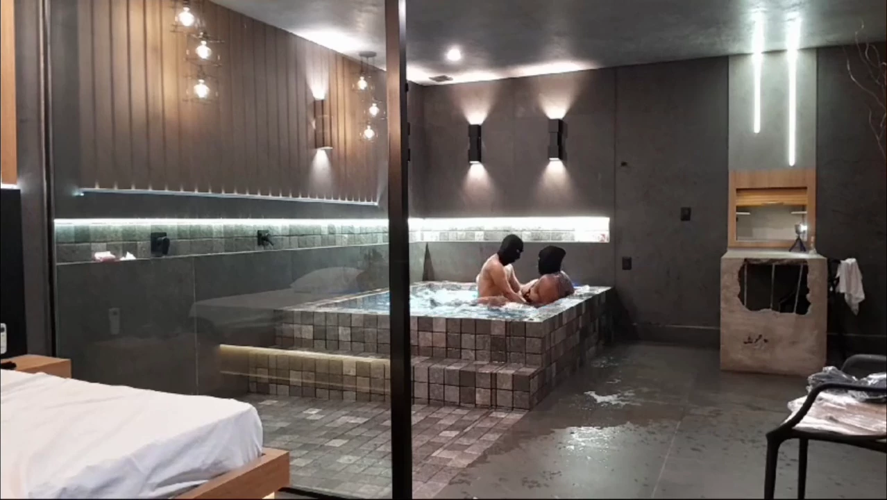 在汽车旅馆浴室里最享受的性爱邂逅 porn video
